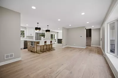 8009 Winter Circle, Downers Grove, IL 60516 - Photo 12