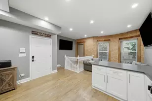 231 E 59th St, Chicago, IL 60637 - Photo 30