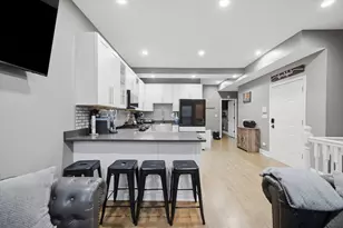 231 E 59th St, Chicago, IL 60637 - Photo 28