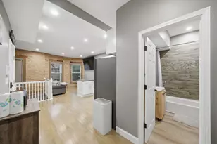 231 E 59th St, Chicago, IL 60637 - Photo 10