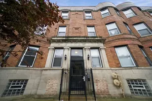 231 E 59th St, Chicago, IL 60637 - Photo 2