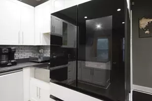 231 E 59th St, Chicago, IL 60637 - Photo 38
