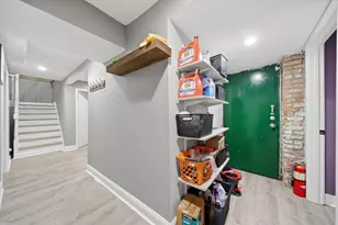 231 E 59th St, Chicago, IL 60637 - Photo 22
