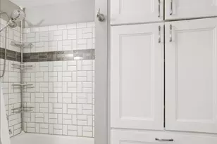 5900 Oakwood Dr, Lisle, IL 60532 - Photo 18