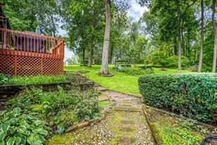 548 Baintree Rd, Davis, IL 61019 - Photo 8