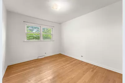 424 Village Road, Willowbrook, IL 60527 - Photo 12