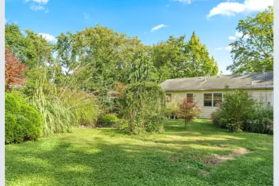 424 Village Road, Willowbrook, IL 60527 - Photo 18