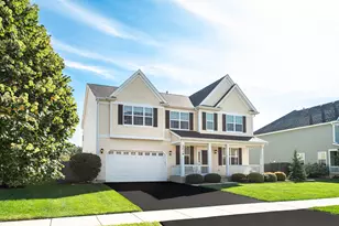 2416 Heron Ln, Wauconda, IL 60084 - Photo 2