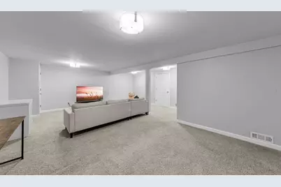 307 N Charles Avenue, Naperville, IL 60540 - Photo 30