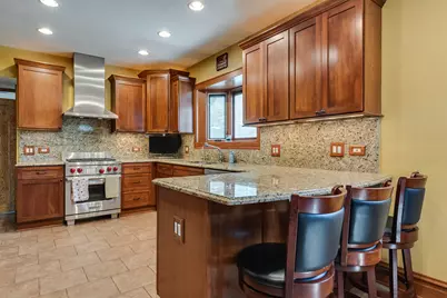 6100 N Mason Avenue, Chicago, IL 60646 - Photo 2