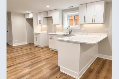 1015 N Laramie Avenue, Chicago, IL 60651 - Photo 32