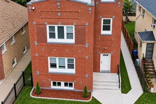 1015 N Laramie Ave, Chicago, IL 60651 - Photo 1