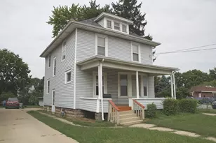347 S Lake St, Aurora, IL 60506 - Photo 2