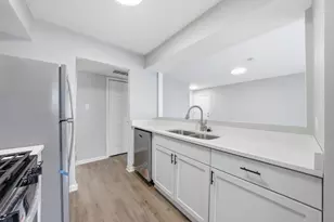 19425 Oak Ave, Country Club Hills, IL 60478 - Photo 6