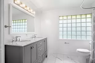 400 Sugar Creek Dr, Joliet, IL 60433 - Photo 14