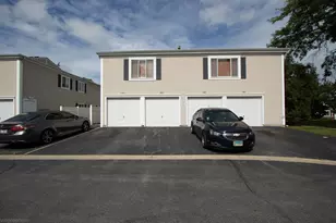 1585 Cove Dr, Prospect Heights, IL 60070 - Photo 10