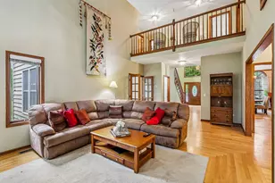 2002 Ravine Dr, Gurnee, IL 60031 - Photo 10