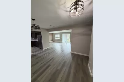 445 S Cleveland Avenue #204, Arlington Heights, IL 60005 - Photo 2