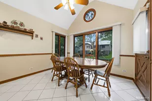913 East St, Lemont, IL 60439 - Photo 12