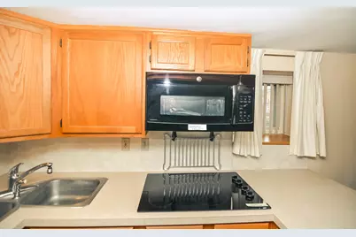 2732 N Central Park Avenue #G, Chicago, IL 60647 - Photo 4
