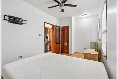 7918 S Luella Avenue, Chicago, IL 60617 - Photo 10