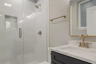 1241 S Fairfield Ave, Chicago, IL 60608 - Photo 18