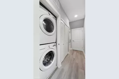 1241 S Fairfield Avenue #3, Chicago, IL 60608 - Photo 14