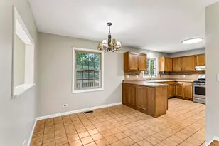 4399 Bluebird Ct, Gurnee, IL 60031 - Photo 6