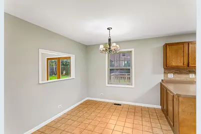 4399 Bluebird Court, Gurnee, IL 60031 - Photo 10