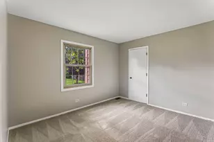 4399 Bluebird Ct, Gurnee, IL 60031 - Photo 36