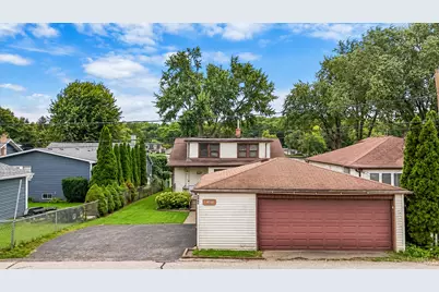 2409 Grove Lane, Cary, IL 60013 - Photo 4