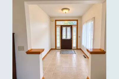 313 Bryant Circle Drive #313, Princeton, IL 61356 - Photo 2