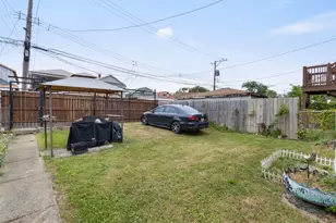6232 S California Ave, Chicago, IL 60629 - Photo 16