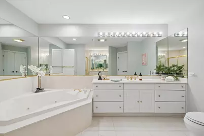 933 Wedgewood Drive, Crystal Lake, IL 60014 - Photo 18