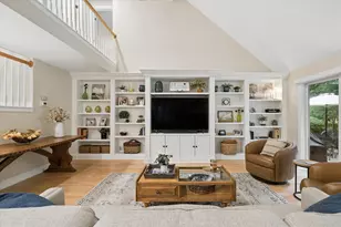 933 Wedgewood Dr, Crystal Lake, IL 60014 - Photo 8