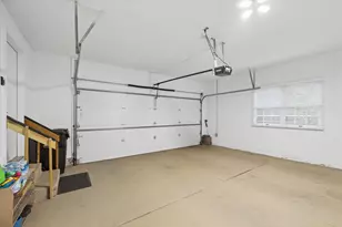 933 Wedgewood Dr, Crystal Lake, IL 60014 - Photo 26