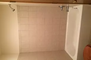 225 Acorn Dr, Streamwood, IL 60107 - Photo 12