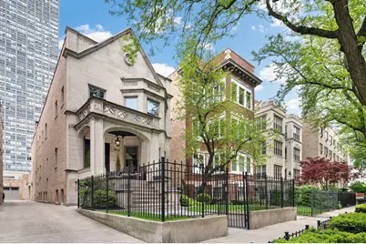 652 W Sheridan Road, Chicago, IL 60613 - Photo 2