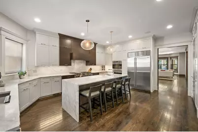652 W Sheridan Road, Chicago, IL 60613 - Photo 16