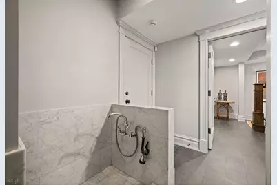 652 W Sheridan Road, Chicago, IL 60613 - Photo 50