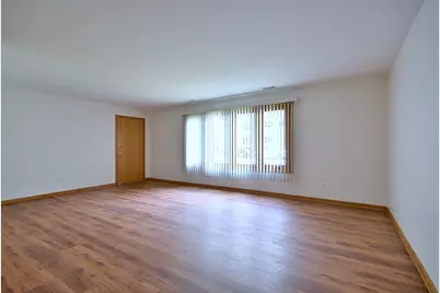 2620 N 72nd Court #1, Elmwood Park, IL 60707 - Photo 4