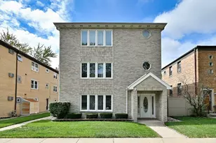 2620 N 72nd Ct, Elmwood Park, IL 60707 - Photo 1