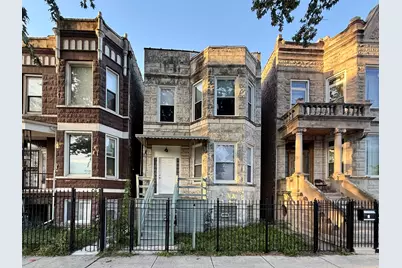 4038 W Congress Parkway, Chicago, IL 60624 - Photo 1