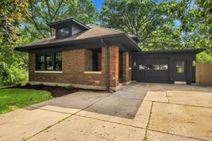609 S 5th Ave, Saint Charles, IL 60174 - Photo 2