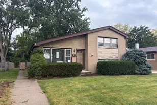 15239 Hamlin Ave, Midlothian, IL 60445 - Photo 1