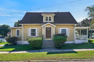 5723 Milwaukee Ave, Richmond, IL 60071 - Photo 2