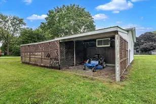 235 SE 3rd St, Woodhull, IL 61490 - Photo 14
