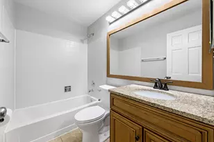 924 Ann Arbor Ln, Vernon Hills, IL 60061 - Photo 22