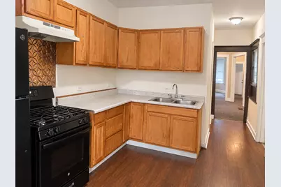 531 W 61st Place, Chicago, IL 60621 - Photo 2