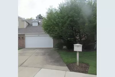 815 Winchester Lane, Northbrook, IL 60062 - Photo 1